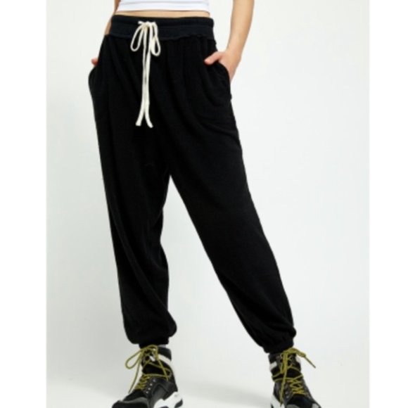 Free People Pants - NWT Free People Slouch Jogger Black